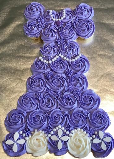 dress cupcake cake